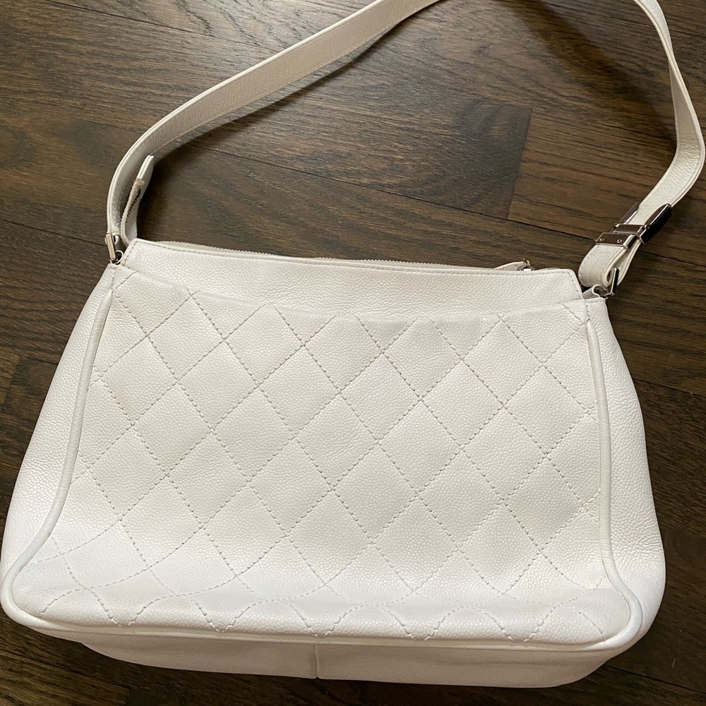 Chanel Handbag Purse White Leather Shoulder Tote - Picture 2 of 8